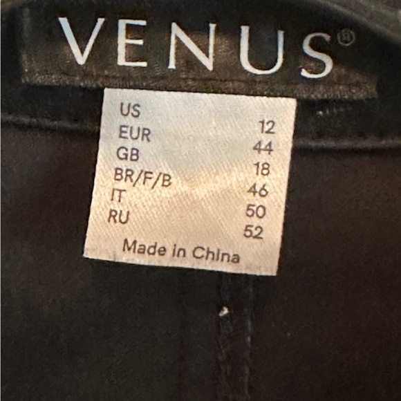 Black high low style- great condition - Picture 4 of 7